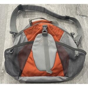 Kelty Kestrel lumbar Pack 550 Cu In Hiking Camping Outdoor Orange Gray Backpack